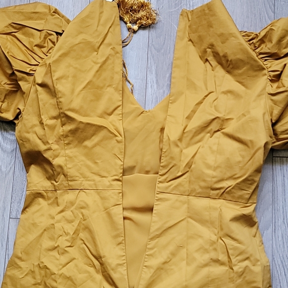 Dress - Picture 5 of 8